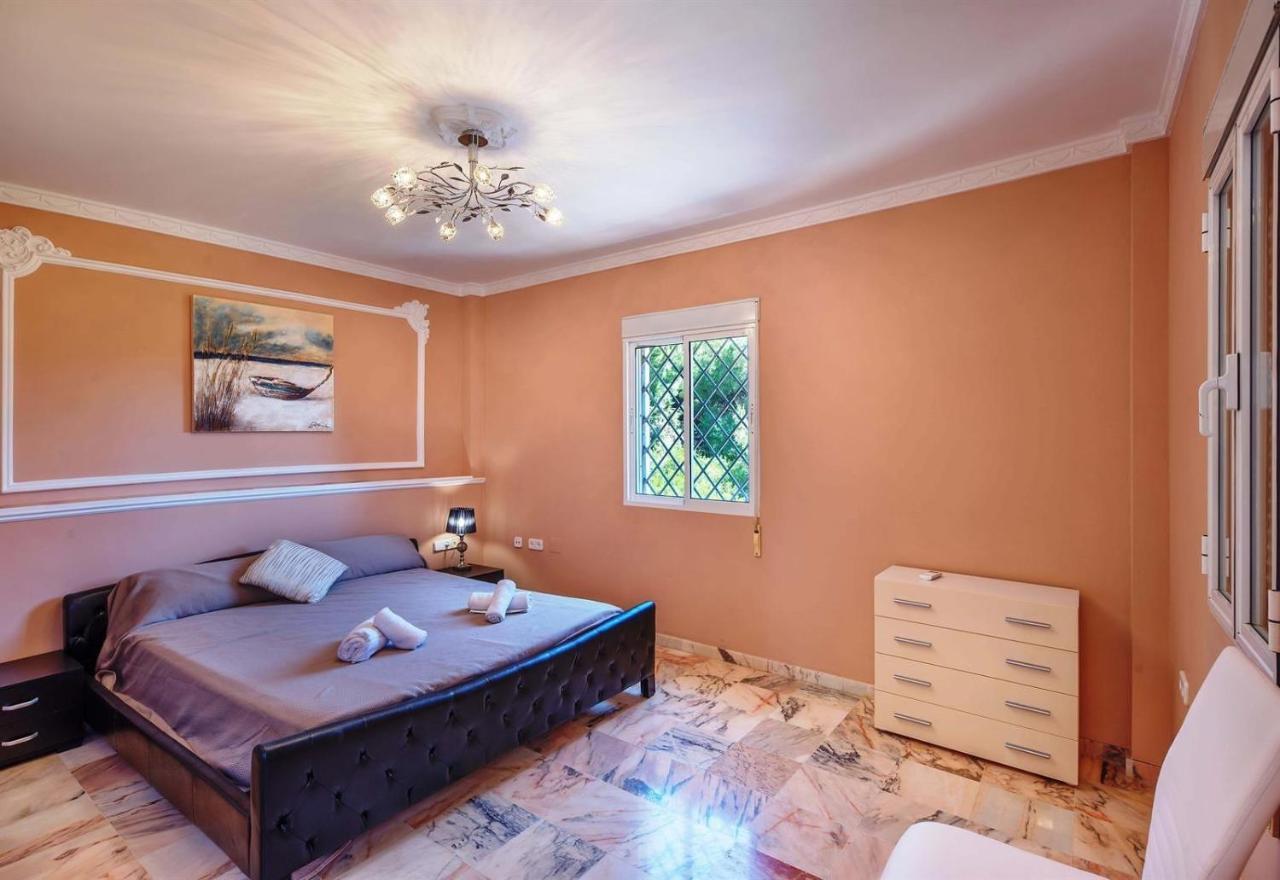 Villa Domus Vesta Μαρμπέλλα Εξωτερικό φωτογραφία